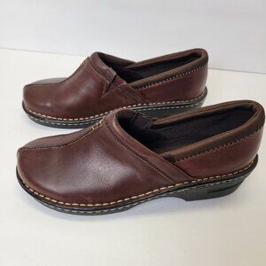 Eastland Women's Kelsey Brown Leather Clog Slip on Loafer Shoes 11M NWOB